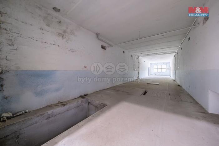 Pronájem skladu, Tochovice, 5693 m2