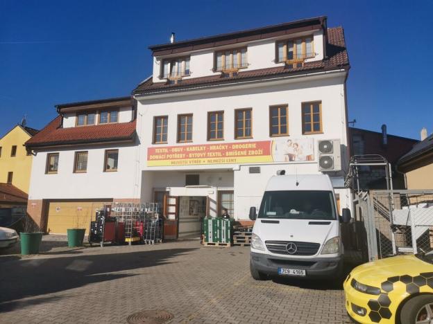 Prodej obchodního prostoru, Sušice, náměstí Svobody, 1250 m2