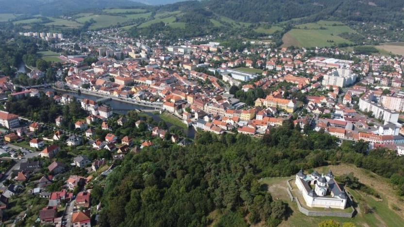 Prodej obchodního prostoru, Sušice, náměstí Svobody, 1250 m2