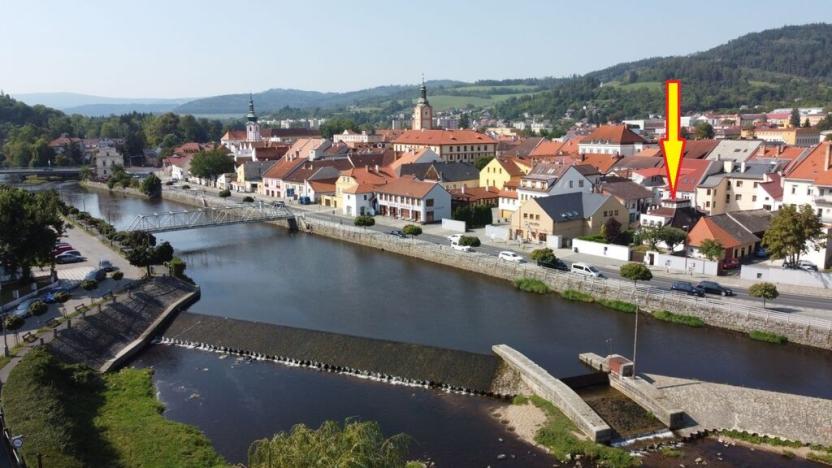 Prodej obchodního prostoru, Sušice, náměstí Svobody, 1250 m2