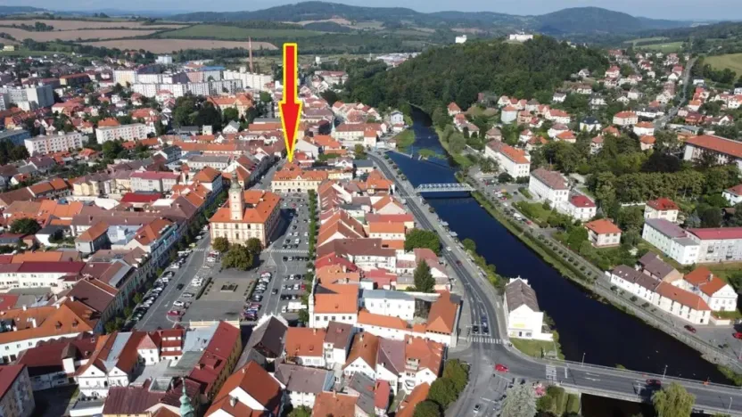 Prodej obchodního prostoru, Sušice, náměstí Svobody, 1250 m2