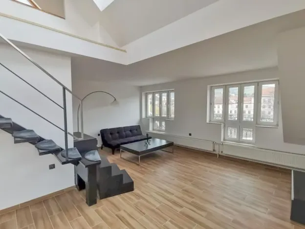 Prodej obchodního prostoru, Sušice, náměstí Svobody, 1250 m2