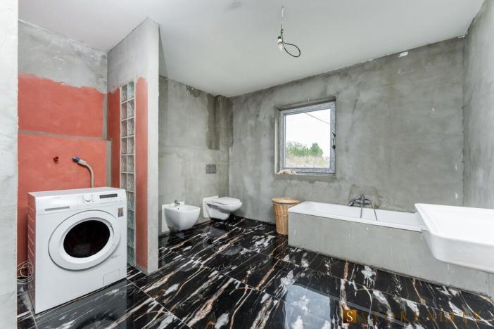 Prodej rodinného domu, Buš, 181 m2