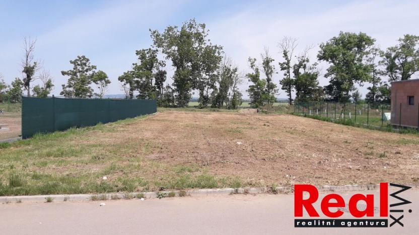 Prodej pozemku pro bydlení, Pohořelice, U Větrolamu, 846 m2