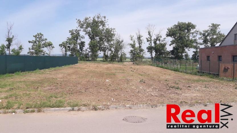 Prodej pozemku pro bydlení, Pohořelice, U Větrolamu, 846 m2