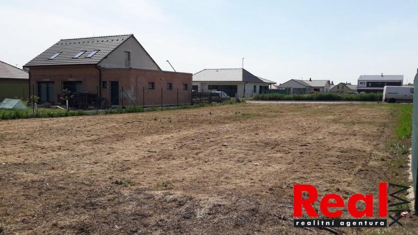 Prodej pozemku pro bydlení, Pohořelice, U Větrolamu, 846 m2