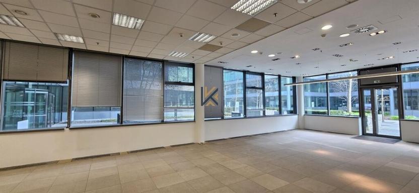 Pronájem obchodního prostoru, Praha - Chodov, V parku, 140 m2