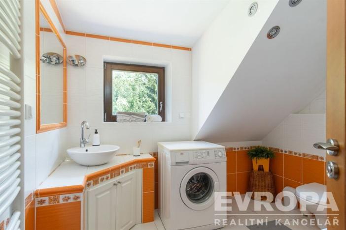 Prodej ubytování, Vrchlabí - Hořejší Vrchlabí, Na stráni, 230 m2