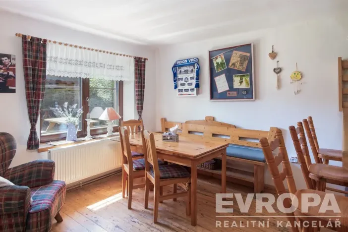 Prodej ubytování, Vrchlabí - Hořejší Vrchlabí, Na stráni, 230 m2