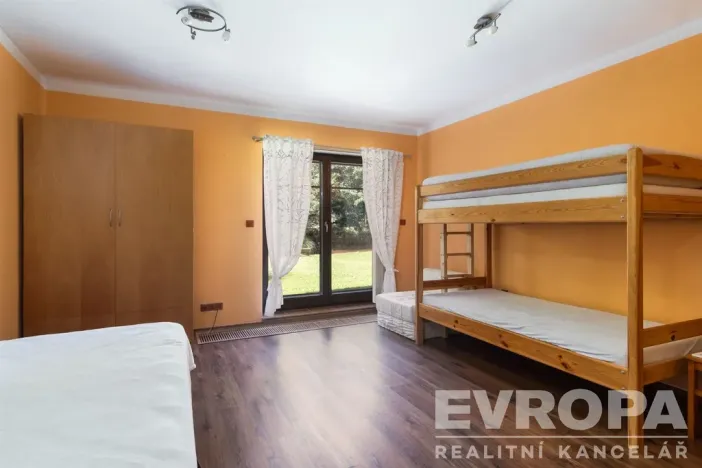 Prodej ubytování, Vrchlabí - Hořejší Vrchlabí, Na stráni, 230 m2