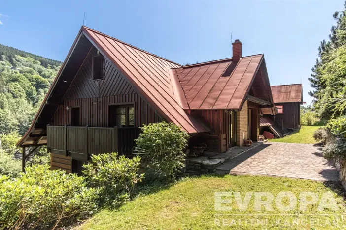 Prodej ubytování, Vrchlabí - Hořejší Vrchlabí, Na stráni, 230 m2