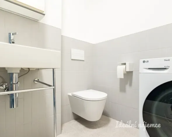 Pronájem bytu 1+kk, Praha - Žižkov, Sudoměřská, 33 m2