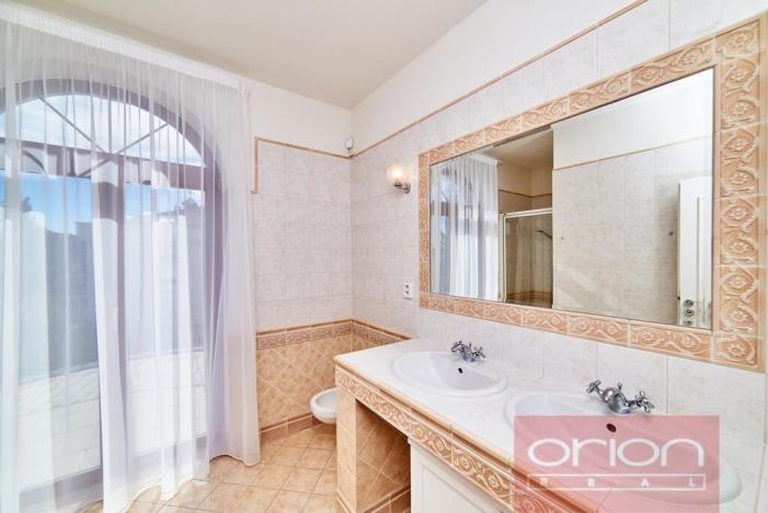 Pronájem rodinného domu, Praha - Nebušice, Nebušická, 243 m2