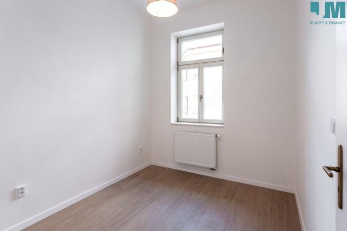 Pronájem bytu 2+kk, Třebíč, Karlovo nám., 39 m2