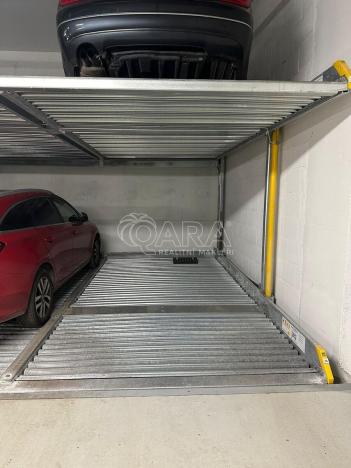 Pronájem garážového stání, Praha - Modřany, Komořanská, 12 m2