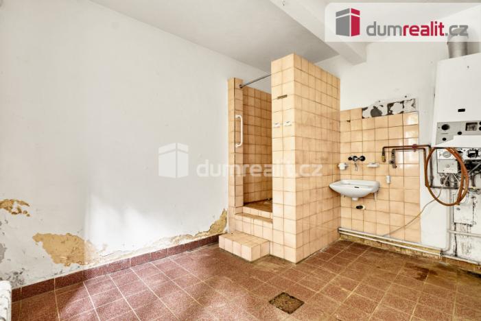 Prodej činžovního domu, Karlovy Vary, Fügnerova, 318 m2