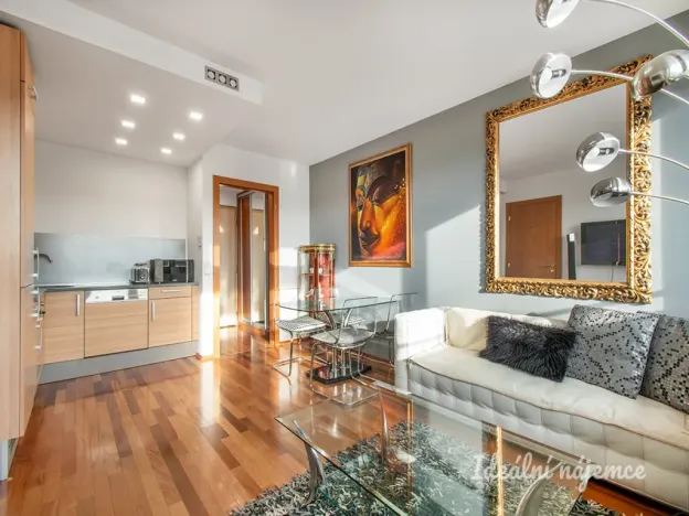 Pronájem bytu 2+kk, Praha - Vysočany, Podnádražní, 45 m2