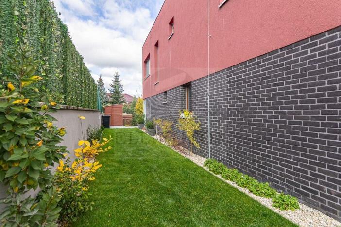 Prodej rodinného domu, Roztoky, Zvoncová, 162 m2