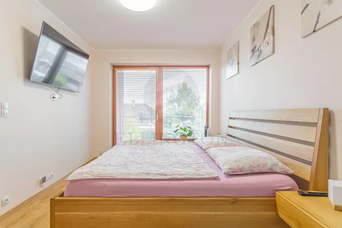 Prodej rodinného domu, Roztoky, Zvoncová, 162 m2