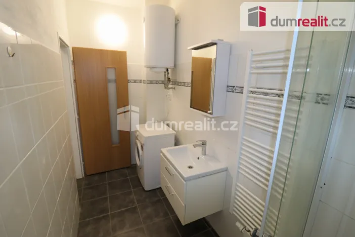 Pronájem bytu 2+1, Jáchymov, náměstí Republiky, 55 m2