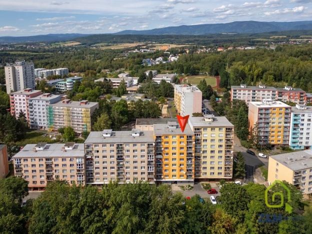 Prodej bytu 2+1, Karlovy Vary, Chomutovská, 64 m2