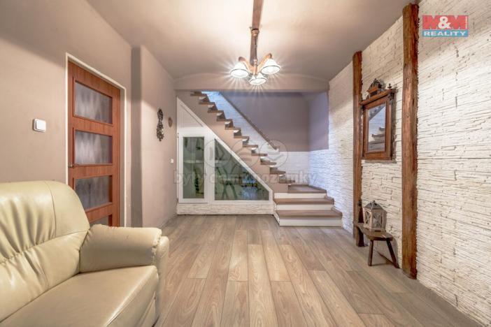 Prodej rodinného domu, Řepín, Hlavní, 272 m2