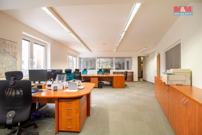 Pronájem kanceláře, Praha - Hostivař, Na Plískavě, 401 m2