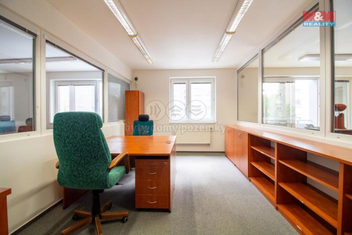 Pronájem kanceláře, Praha - Hostivař, Na Plískavě, 401 m2