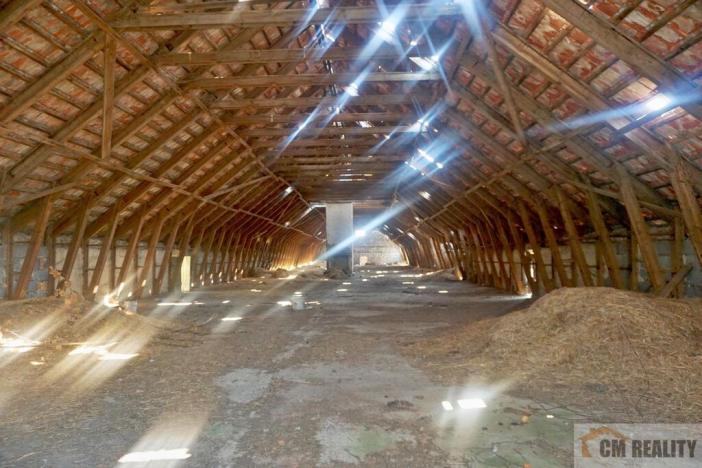 Prodej zemědělského objektu, Uhřičice, 1680 m2