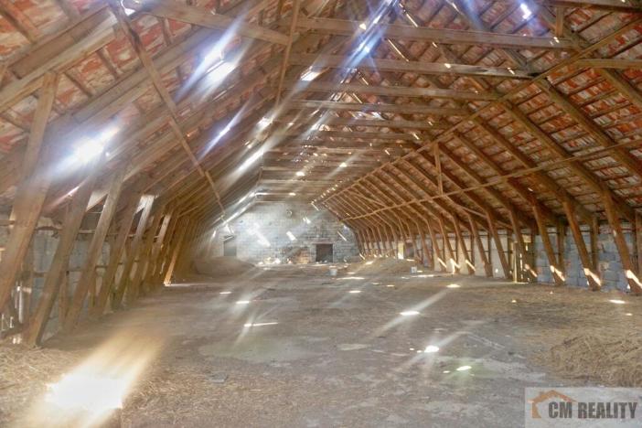 Prodej zemědělského objektu, Uhřičice, 1680 m2