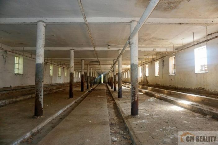 Prodej zemědělského objektu, Uhřičice, 1680 m2