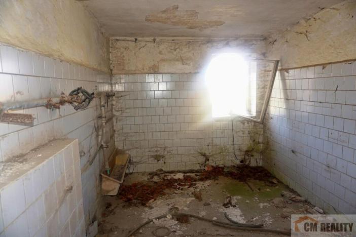 Prodej zemědělského objektu, Uhřičice, 1680 m2