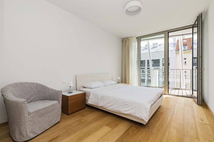 Pronájem bytu 2+kk, Praha - Smíchov, Holečkova, 78 m2