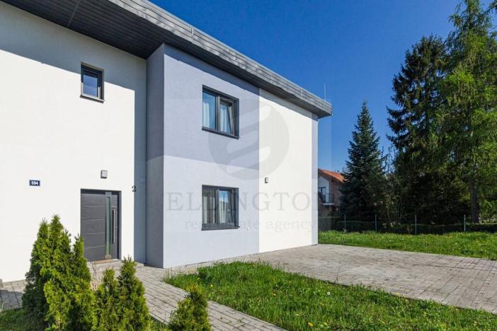 Prodej rodinného domu, Ohrobec, V zahrádkách, 226 m2