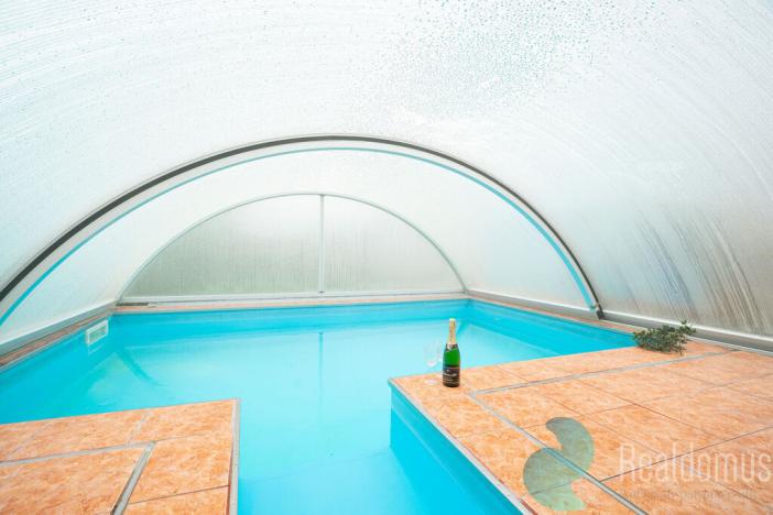 Prodej rodinného domu, Nové Hrady, Vilová čtvrť, 164 m2