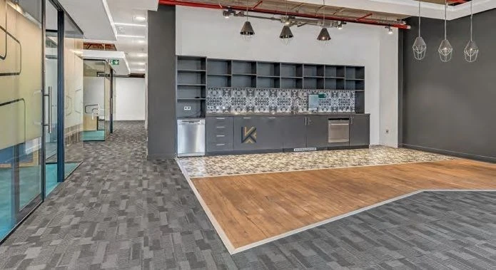 Pronájem kanceláře, Praha - Dejvice, Evropská, 282 m2