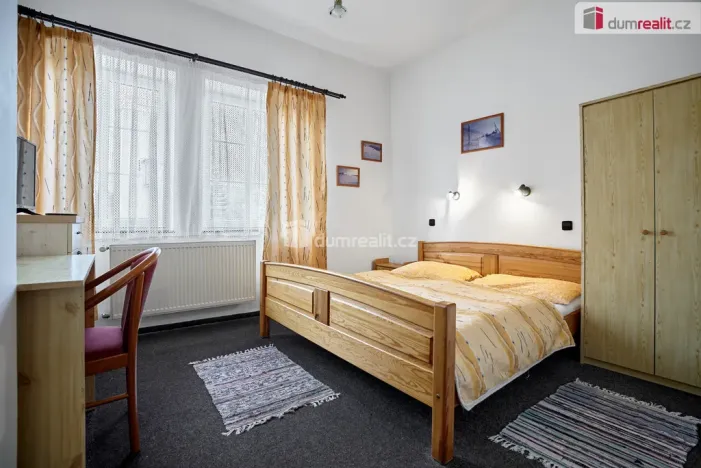 Prodej rodinného domu, Nejdek, Karlovarská, 280 m2