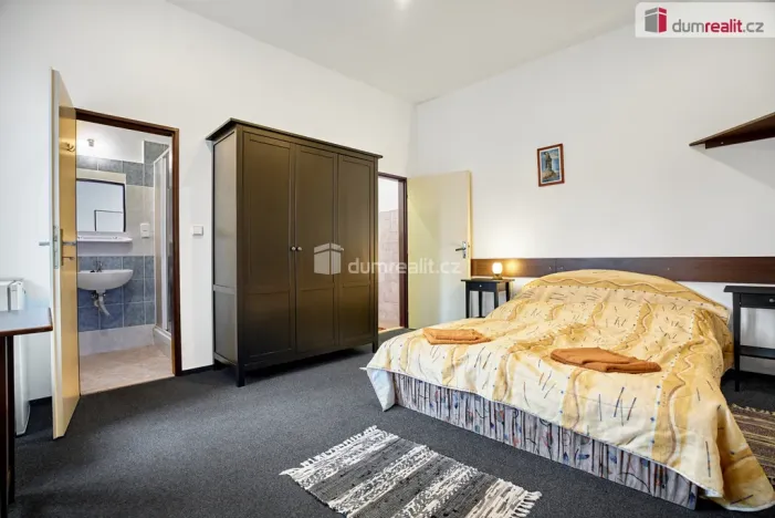 Prodej rodinného domu, Nejdek, Karlovarská, 280 m2