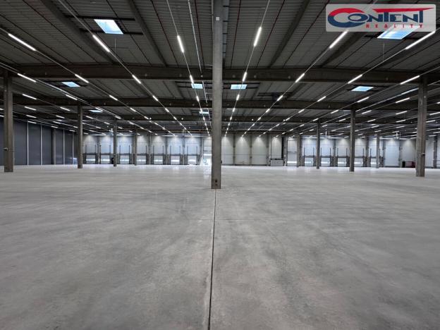 Pronájem výrobních prostor, Pardubice - Rosice, Salavcova, 7600 m2