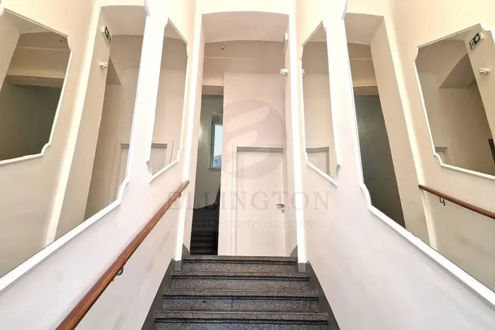 Pronájem bytu 2+kk, Praha - Vinohrady, Šafaříkova, 39 m2