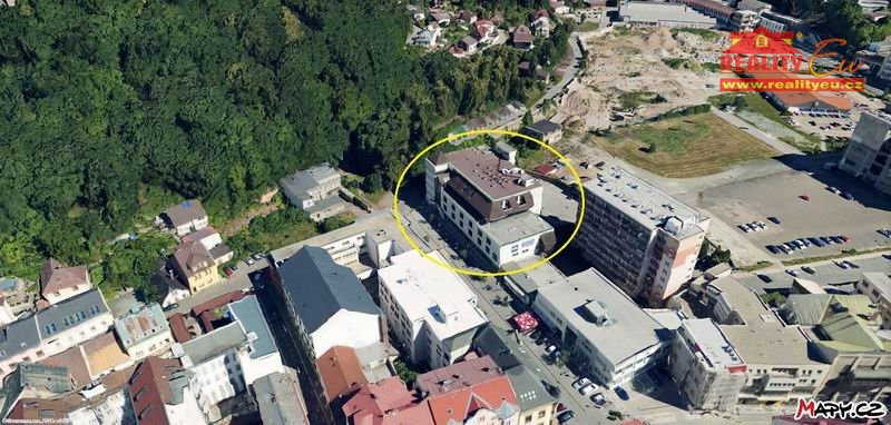 Pronájem obchodního prostoru, Náchod, Karlovo náměstí, 500 m2