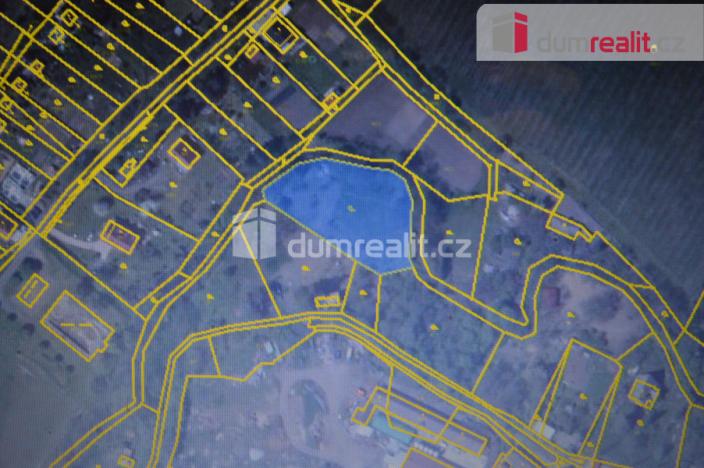 Prodej zahrady, Malé Žernoseky, U hřiště, 2444 m2