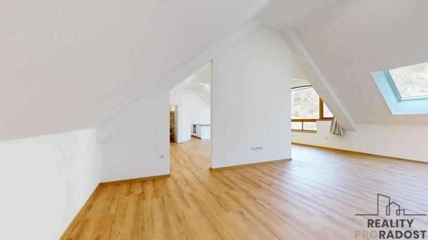 Prodej bytu 2+kk, Třebíč - Vnitřní Město, Karlovo nám., 116 m2