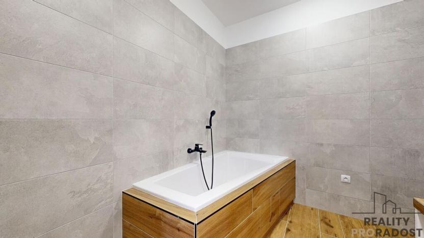 Prodej bytu 2+kk, Třebíč - Vnitřní Město, Karlovo nám., 116 m2