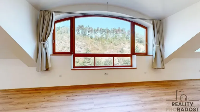 Prodej bytu 2+kk, Třebíč - Vnitřní Město, Karlovo nám., 116 m2