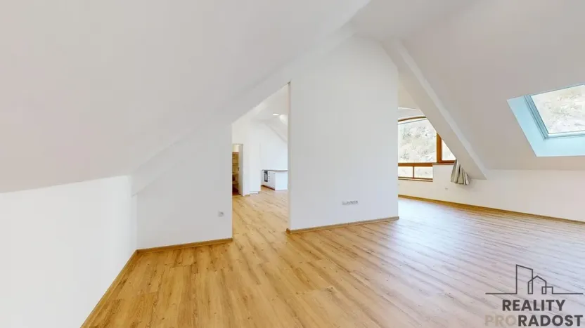 Prodej bytu 2+kk, Třebíč - Vnitřní Město, Karlovo nám., 116 m2