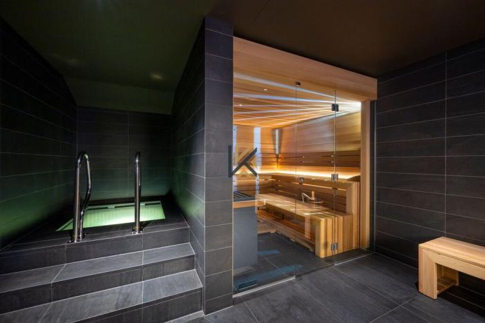 Pronájem kanceláře, Praha - Smíchov, Holečkova, 345 m2