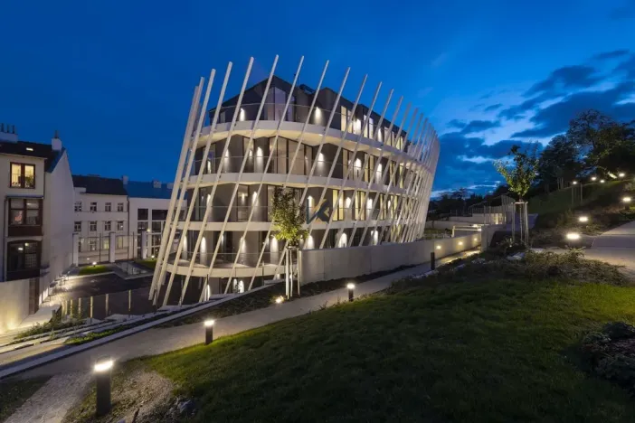 Pronájem kanceláře, Praha - Smíchov, Holečkova, 345 m2