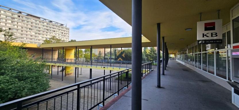 Pronájem obchodního prostoru, Praha - Lhotka, Novodvorská, 292 m2