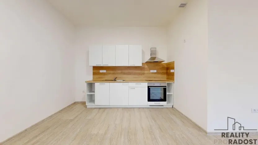 Prodej bytu 2+kk, Třebíč - Vnitřní Město, Karlovo nám., 80 m2